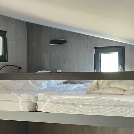 Ferienhaus Tinyhousebeidresden Zwischen Den Teichen Und Auf Der Pferdekoppel Kaminofen Terrasse Klimaanlage *